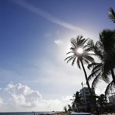 Frente A La Mejor Playa De La Isla: Vista Hermosa San Andres  Exterior photo