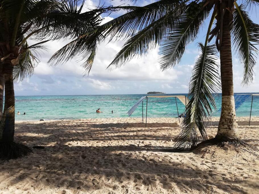 Frente A La Mejor Playa De La Isla: Vista Hermosa * San Andres (San Andres and Providencia Islands)